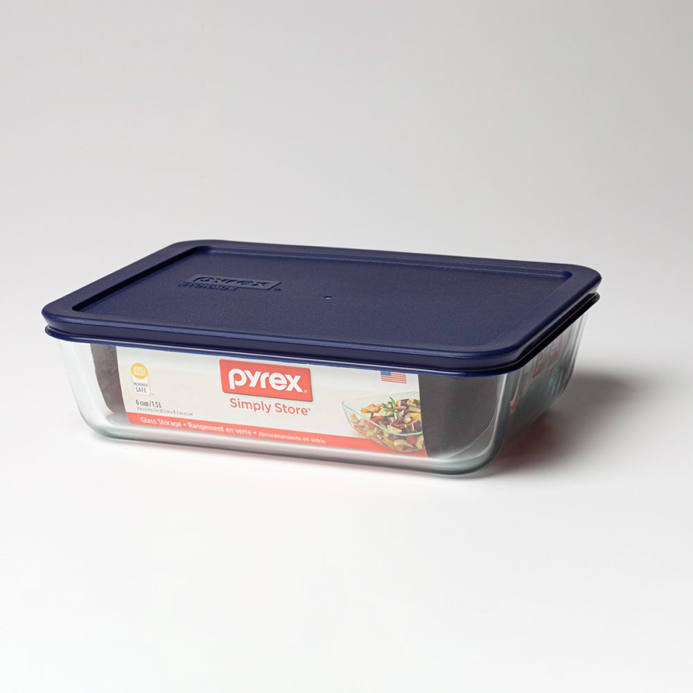 Rectangle Bowl with Lid - Pyrex (1.5L)