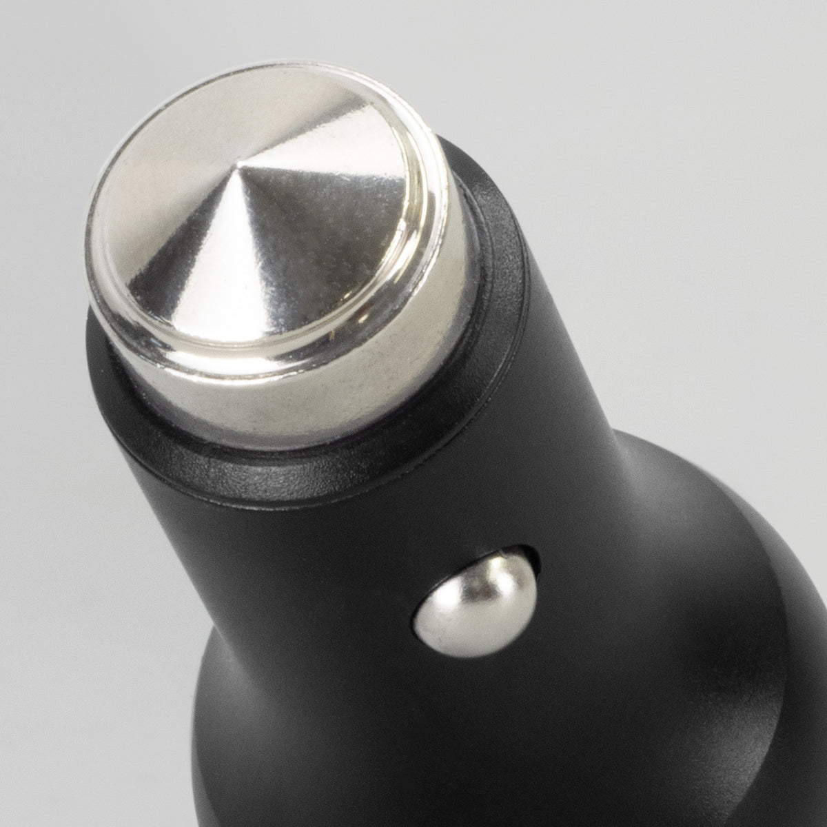 Dual USB Car Charger With Emergency Safety Hammer Gideon