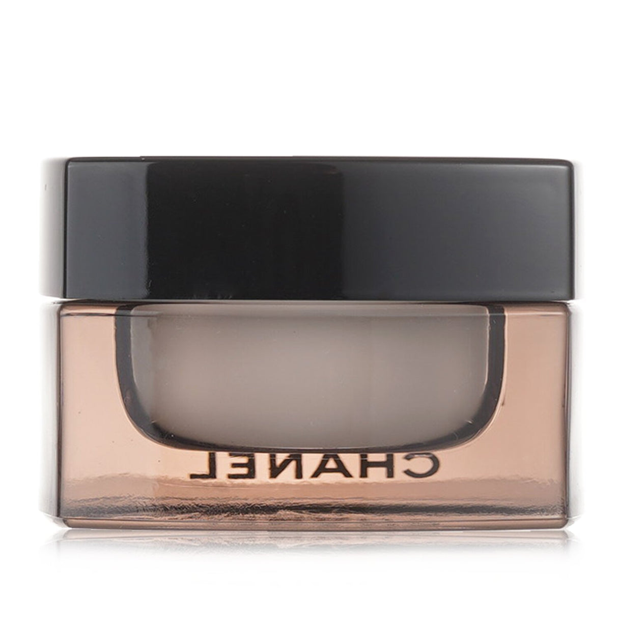 Chanel Le Lift Lip & Contour Care 15ml, anti-aging treatment for plump, hydrated lips with 3.5-DA and Edulis Morning Glory extract.