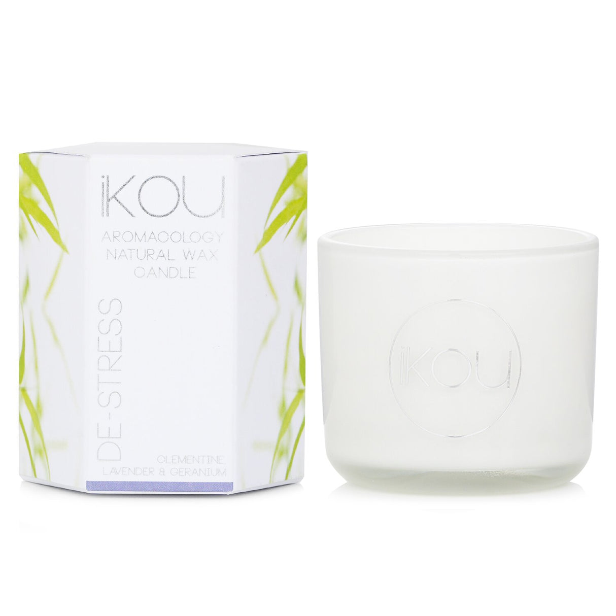 Eco-luxury aromatherapy candle in a glass, featuring calming Lavender and Geranium for relaxation and tranquility.