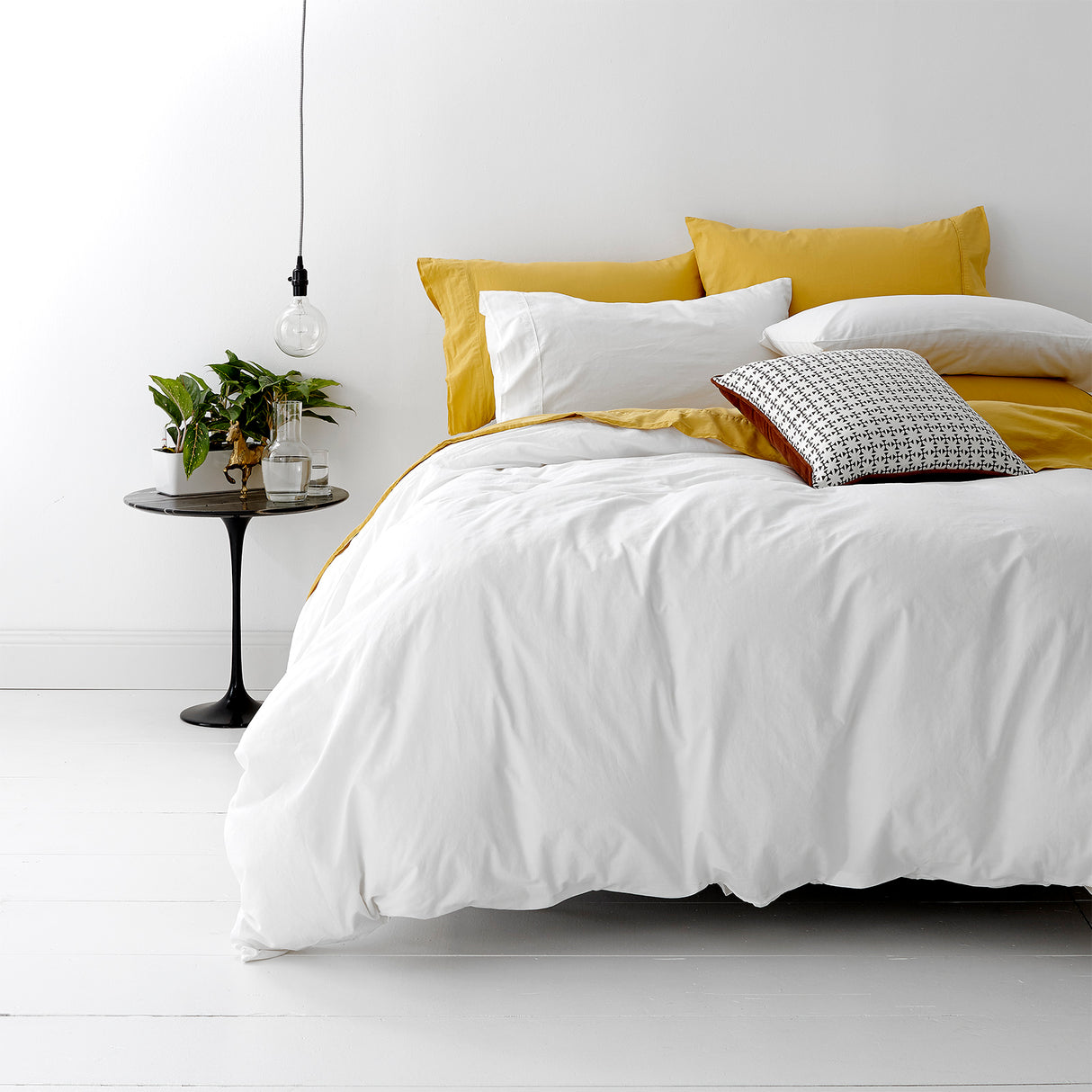 Park Avenue European Vintage Washed Cotton Quilt / Duvet Cover Set King White