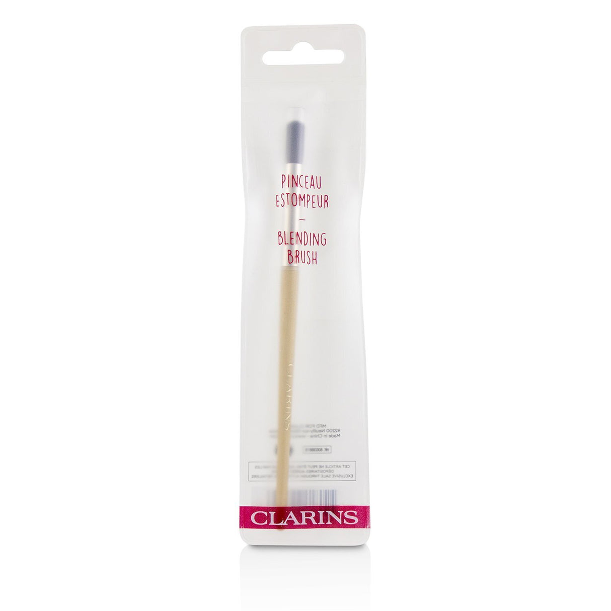 Soft synthetic fiber blending brush for seamless eye makeup application, perfect for creating various stunning looks.