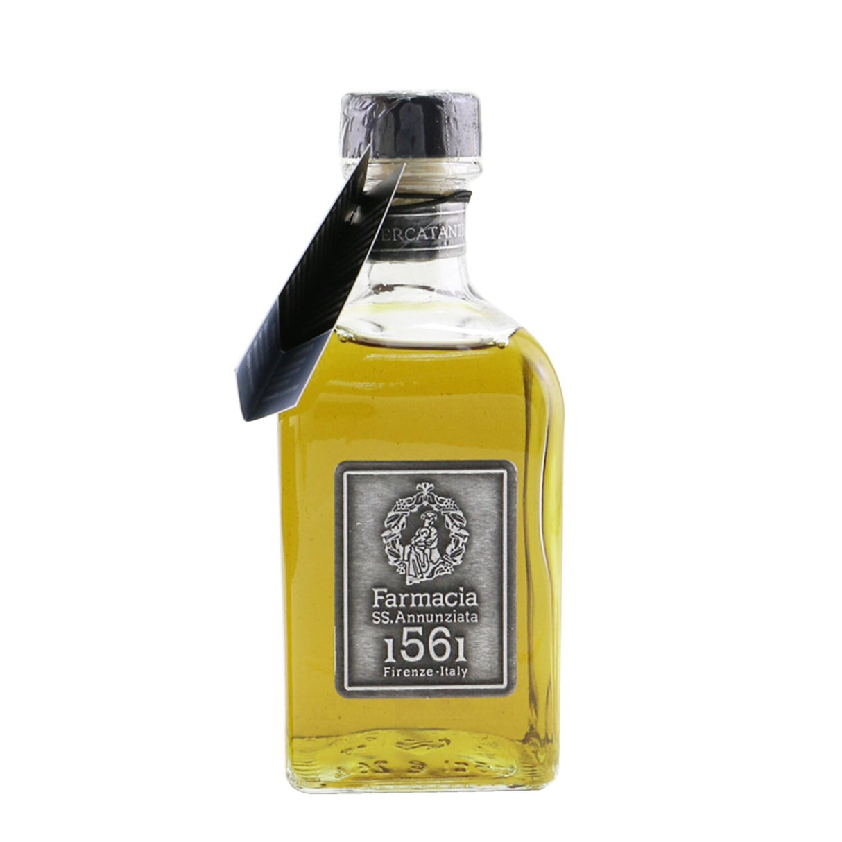 Stylish glass diffuser with black reeds, releasing enchanting scents for a fresh and elegant home atmosphere.