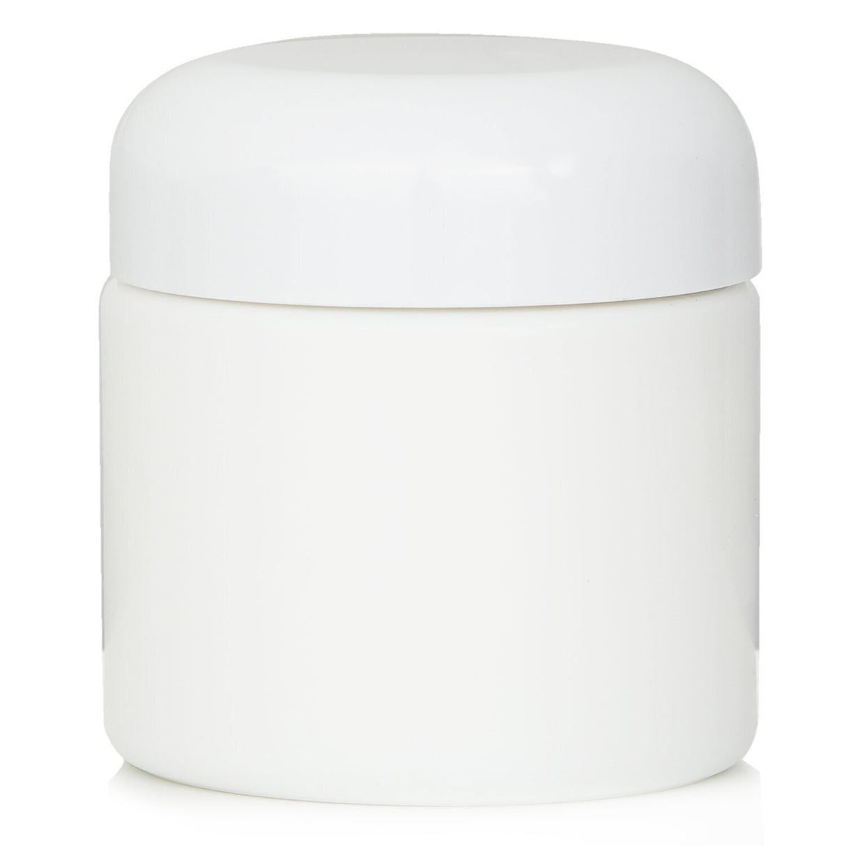 Luxurious La Mer Moisturizing Soft Cream in a 100ml jar, offering rich hydration for smooth, radiant skin.