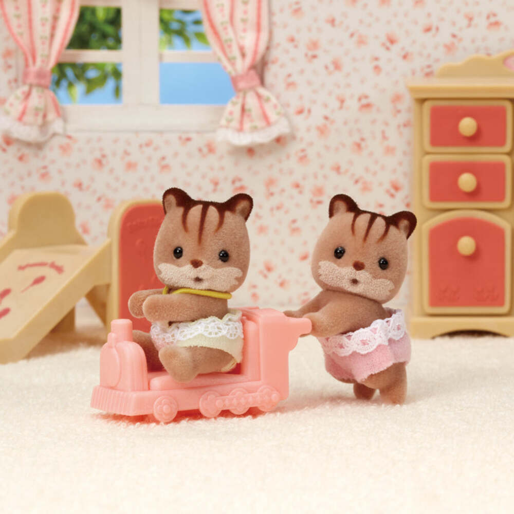 Sylvanian Families - Walnut Squirrel Twins - Action Figure