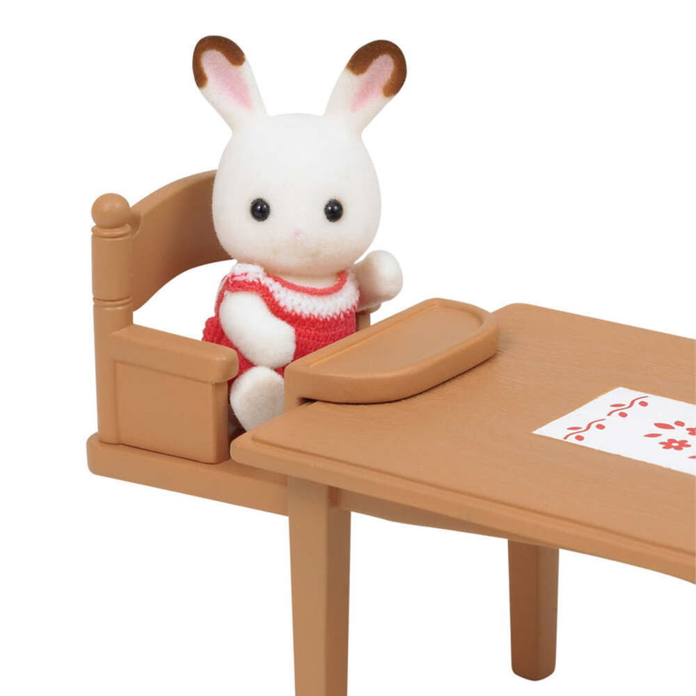 Sylvanian Families Family Table & Chairs