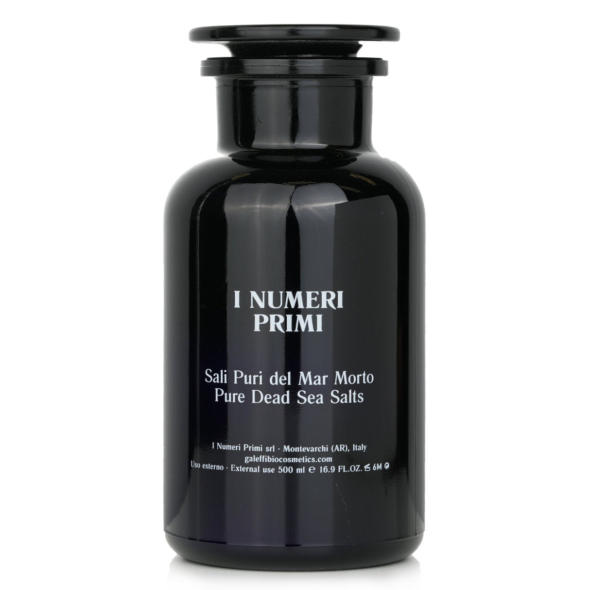Bottled 500ml of I Numeri Primi - N.19 Dead Sea Salts for a detoxifying, relaxing bath experience, free from harmful additives.