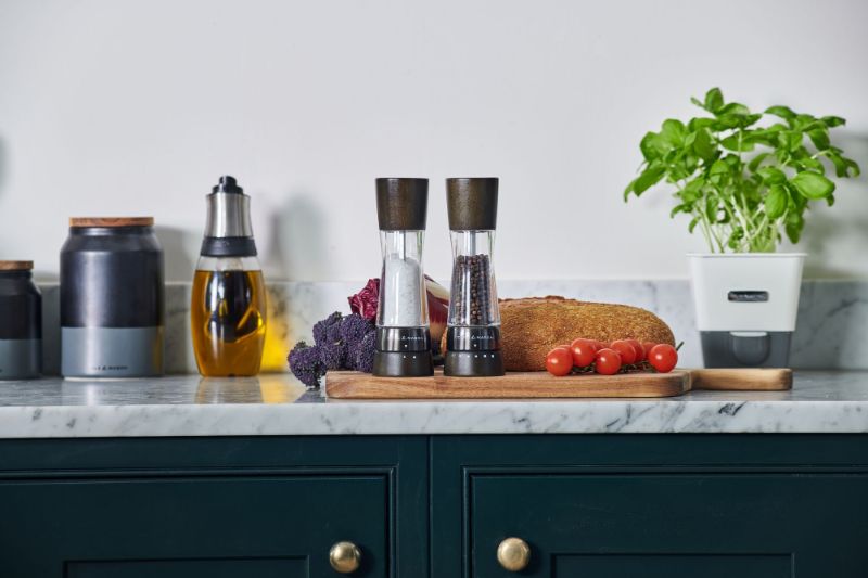 Mills Gift Set- Derwent Gunmetal (19cm)