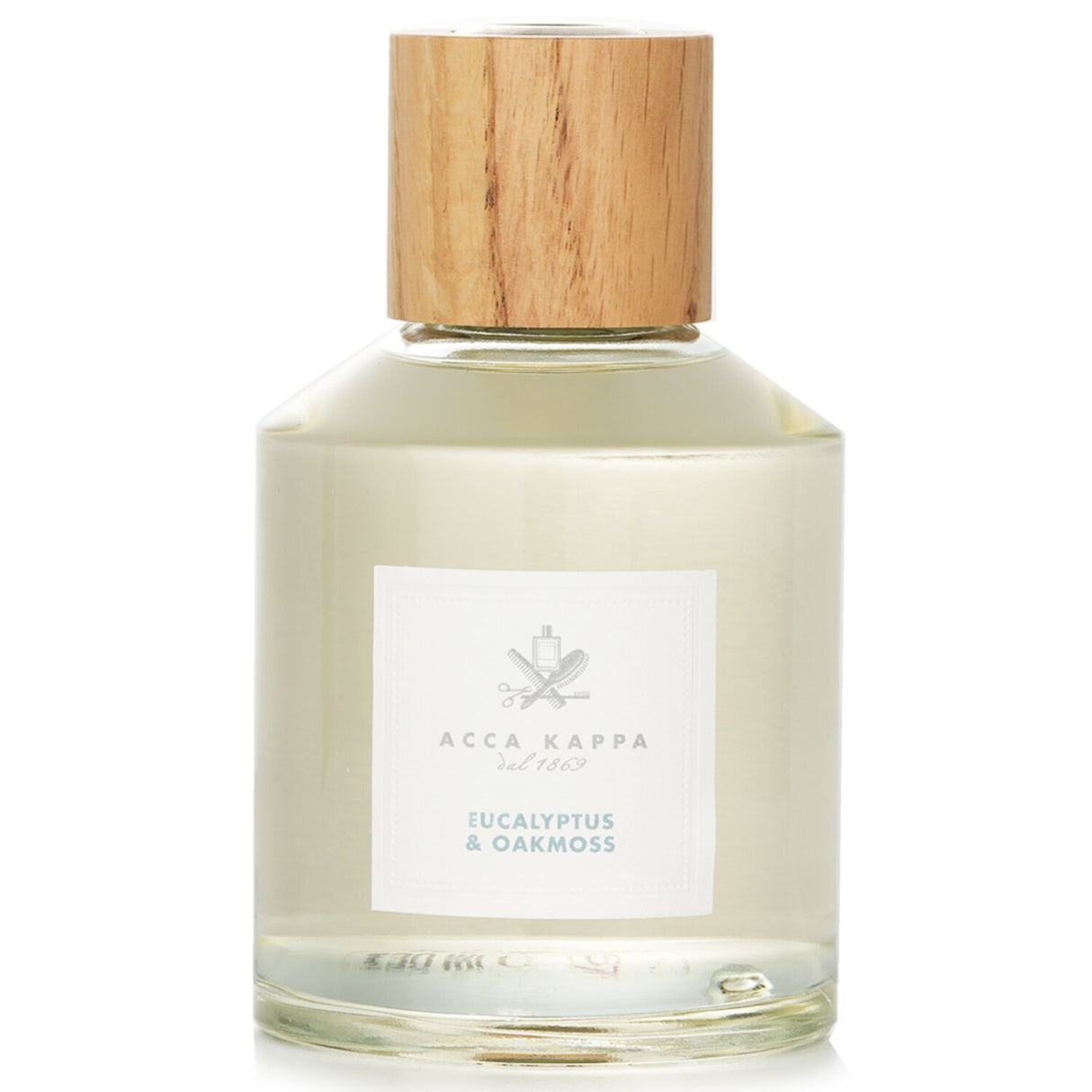 Luxurious 250ml eucalyptus and oakmoss home diffuser for a refreshing and tranquil atmosphere in any space.