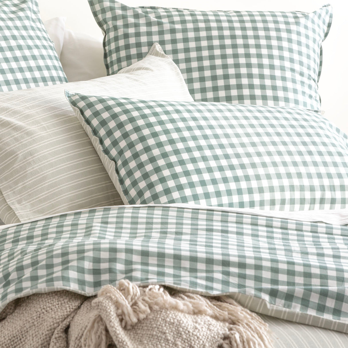 Alison Yarn Dyed Cotton Reversible Quilt / Duvet cover Set King Forest