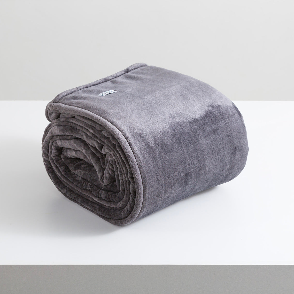 Renee Taylor Plush 380 GSM Ultra Soft Velvet Blanket Queen/King Graphite