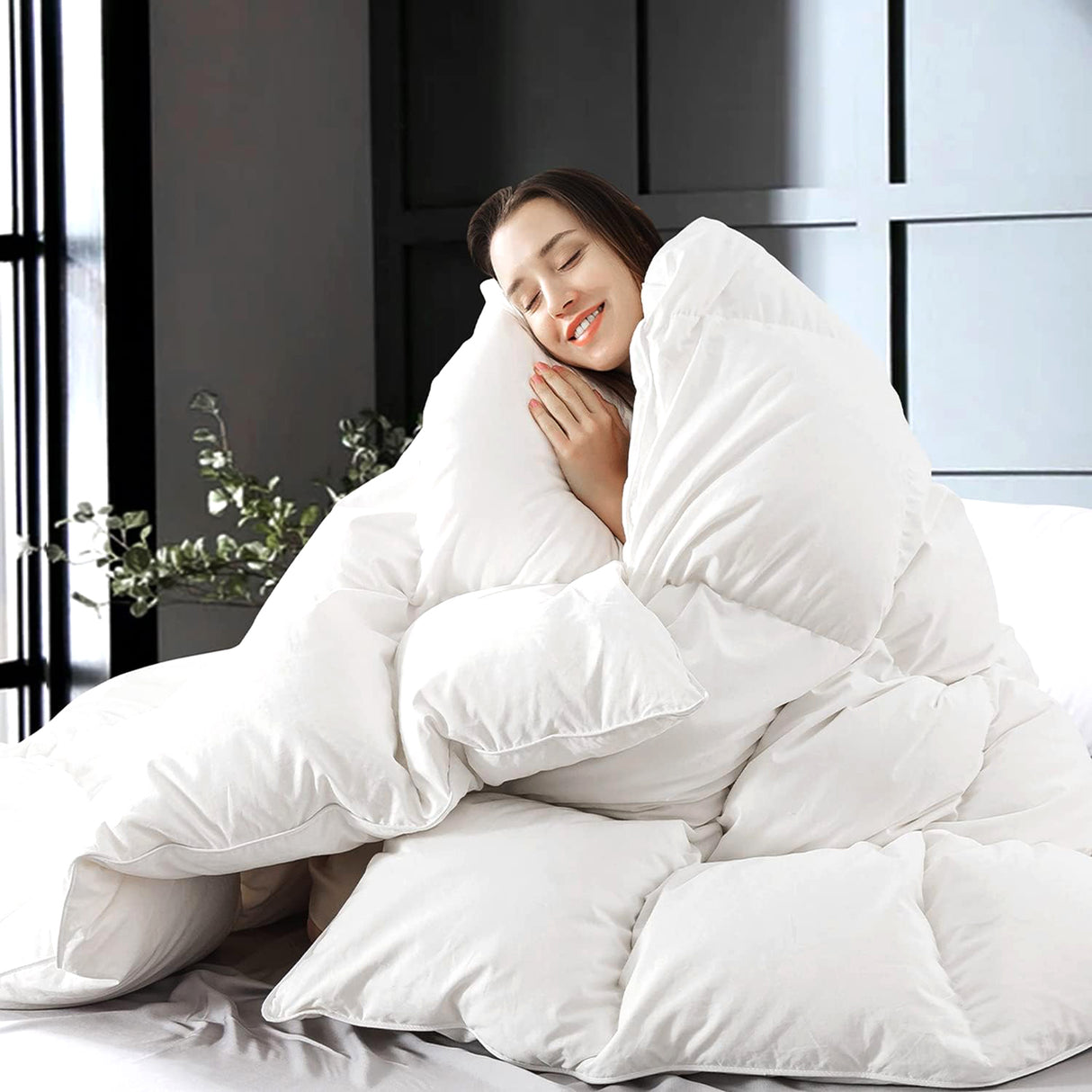 Renee Taylor Ultimate 80% White Goose Down and Feather Quilt Super King