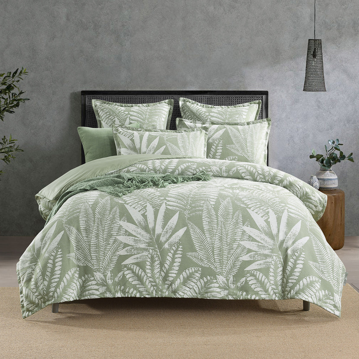 Renee Taylor Lansfield Jacquard Quilt / Duvet Cover Set Super King Sage