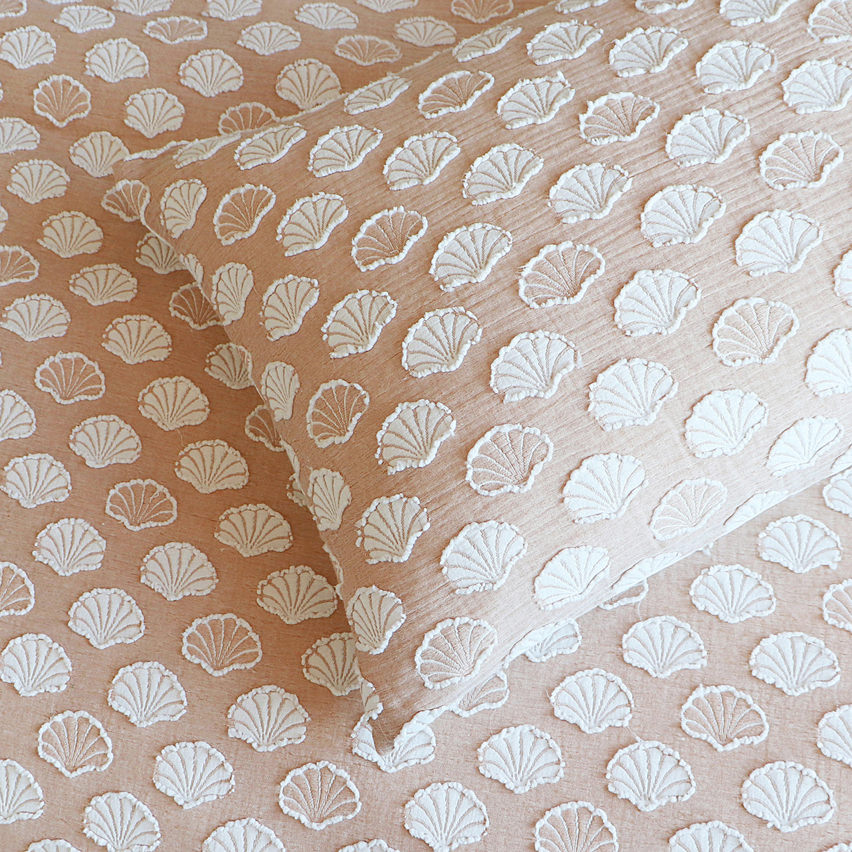 Renee Taylor Ariel Chenille Tufted Jacquard Quilt / Duvet Cover Set Super King