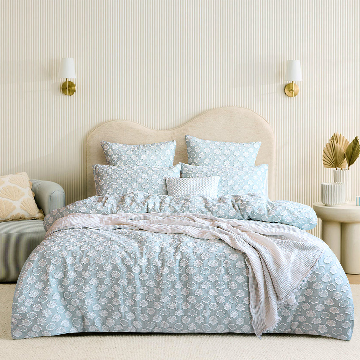 Renee Taylor Coralium Chenille Tufted Jacquard Quilt / Duvet Cover Set Queen