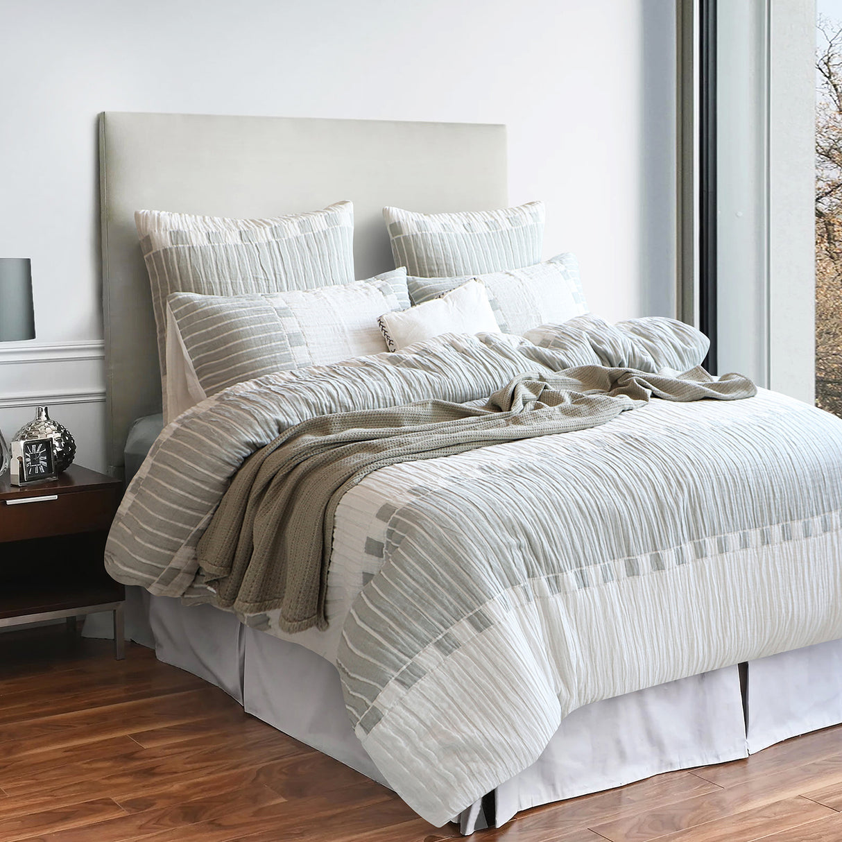 Renee Taylor Brooks Jacquard Yarn Dye Quilt / Duvet Cover Set Queen