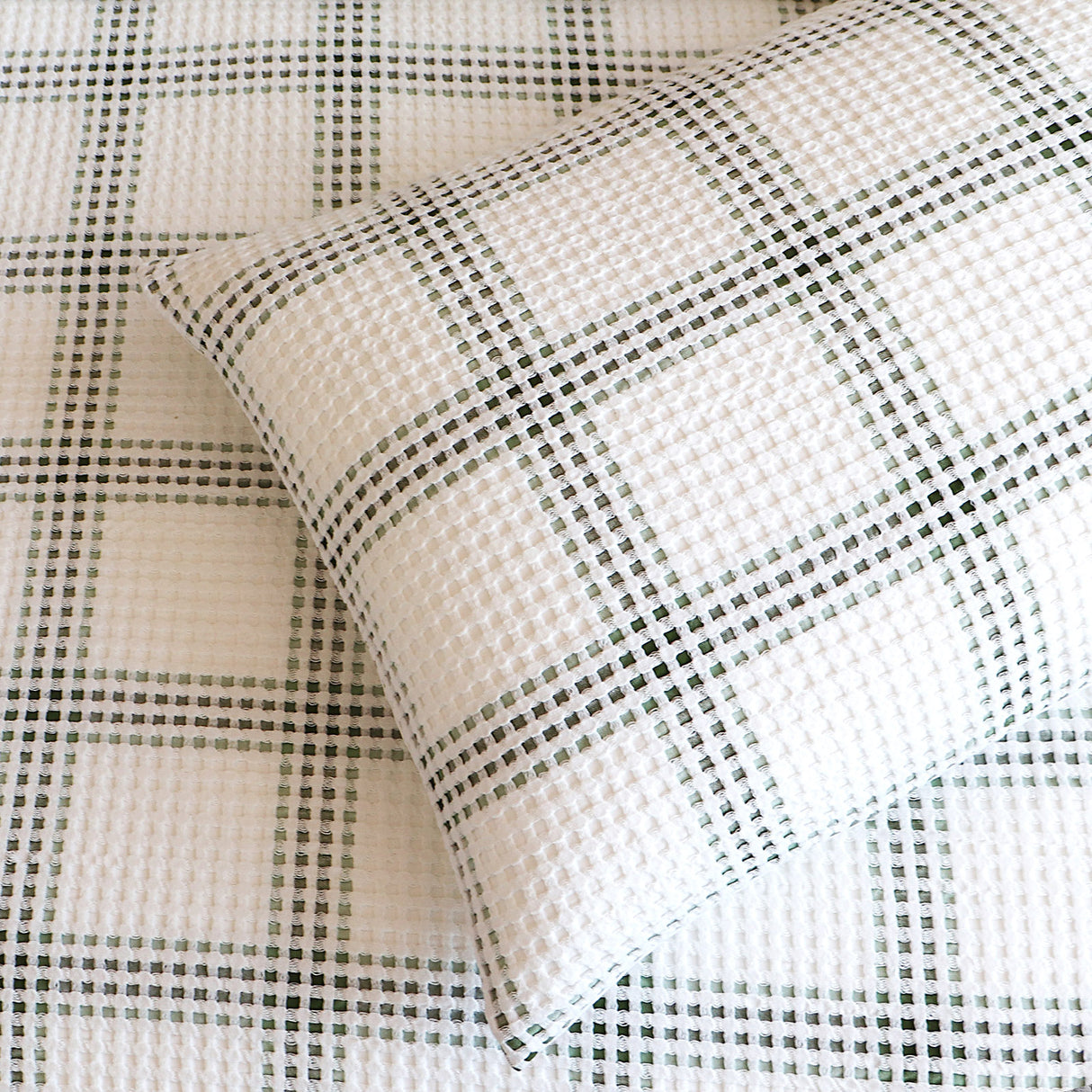 Renee Taylor Elliot Yarn Dye Waffle Quilt / Duvet Cover Set Super King