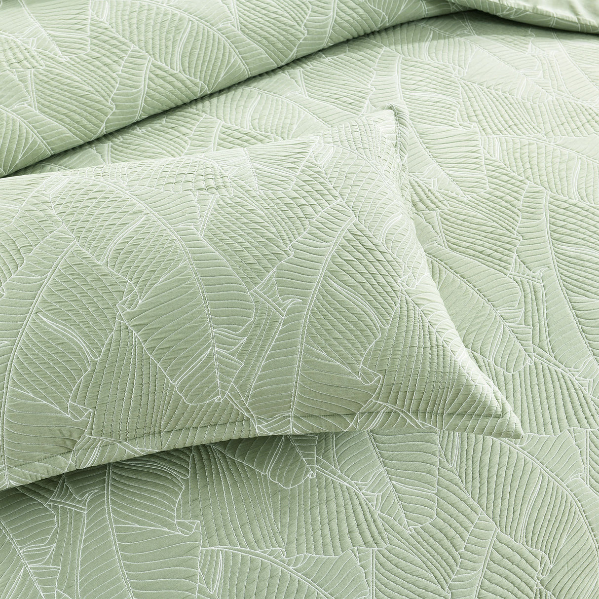 Renee Taylor Woods Jacquard Quilt / Duvet Cover Set Super King Sage