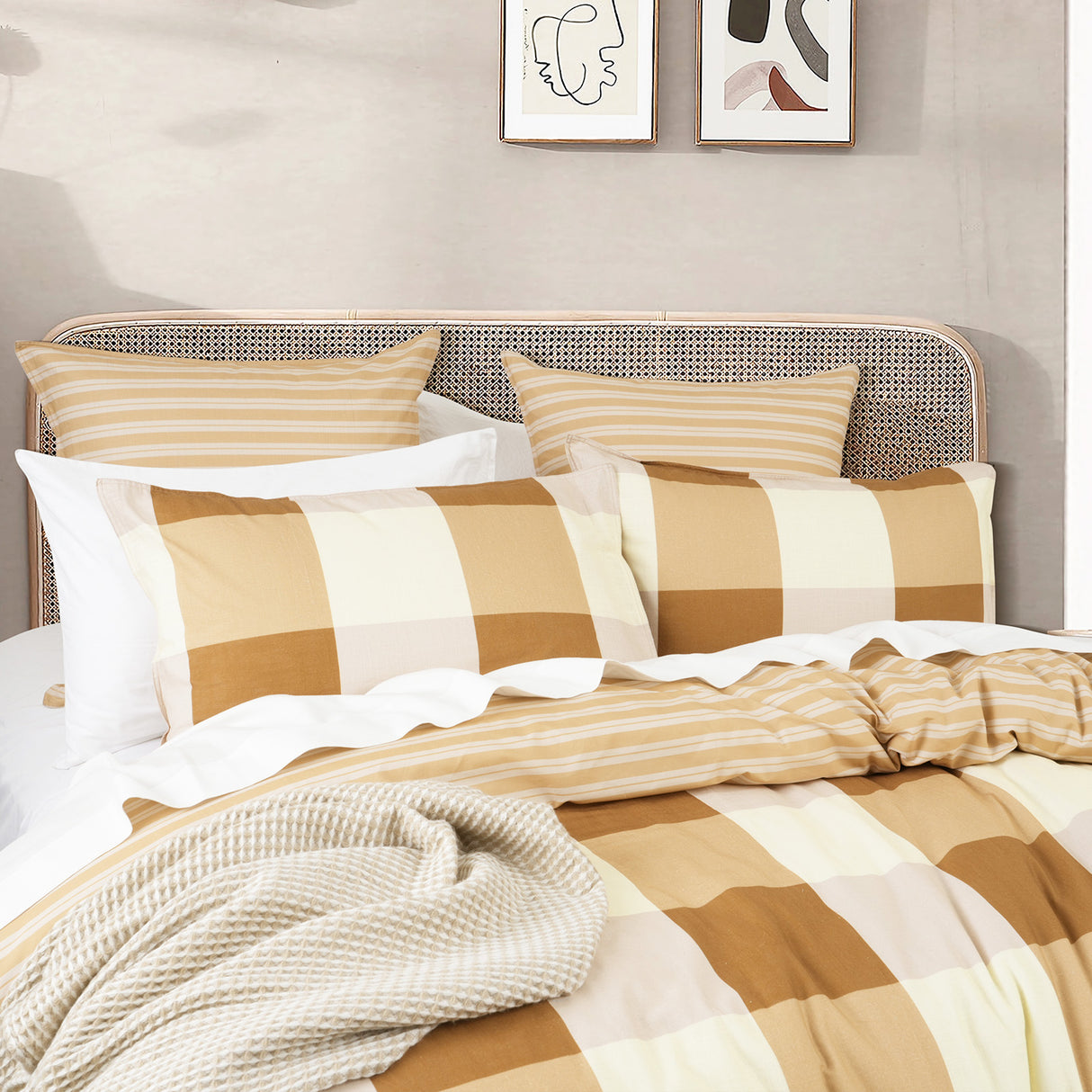 300 TC Cotton Reversible Quilt / Duvet Cover Set Queen Berlin Checks