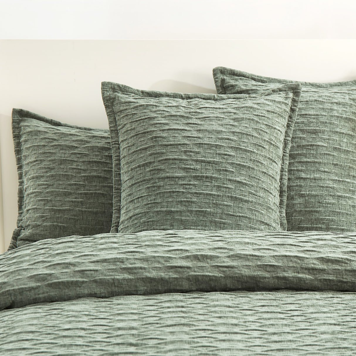 Renee Taylor Harper Jacquard Quilt / Duvet Cover Set King Juniper