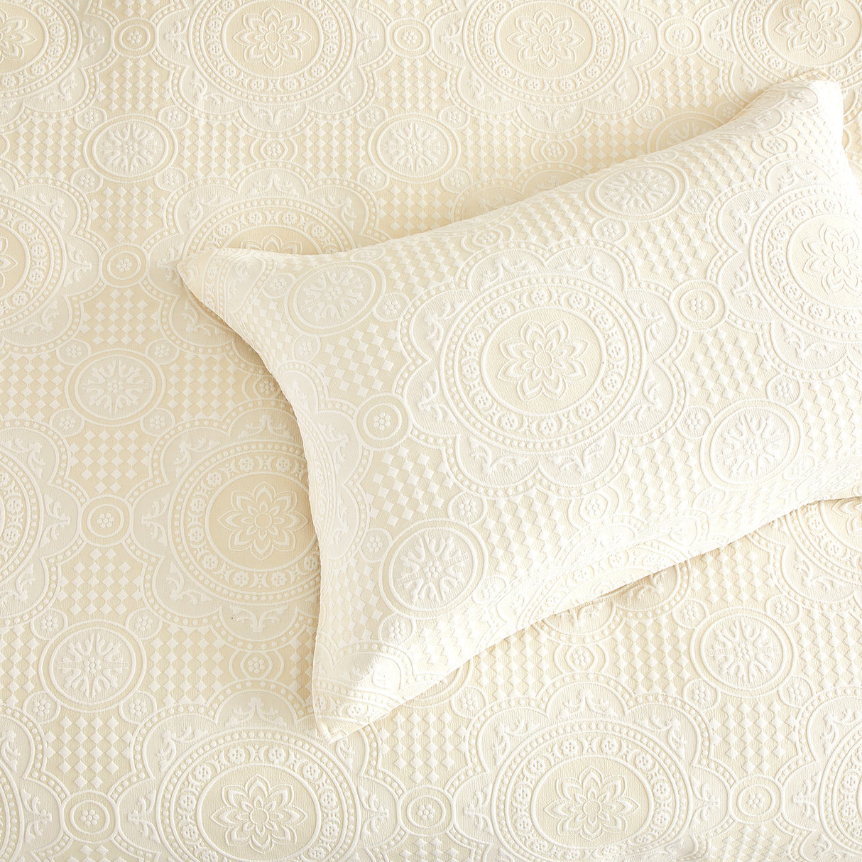 Renee Taylor Dakota Jacquard Quilt / Duvet Cover Set Super King Beige