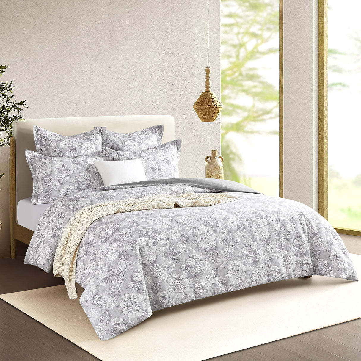 Renee Taylor Sigma Jacquard Quilt / Duvet Cover Set Queen Charcoal
