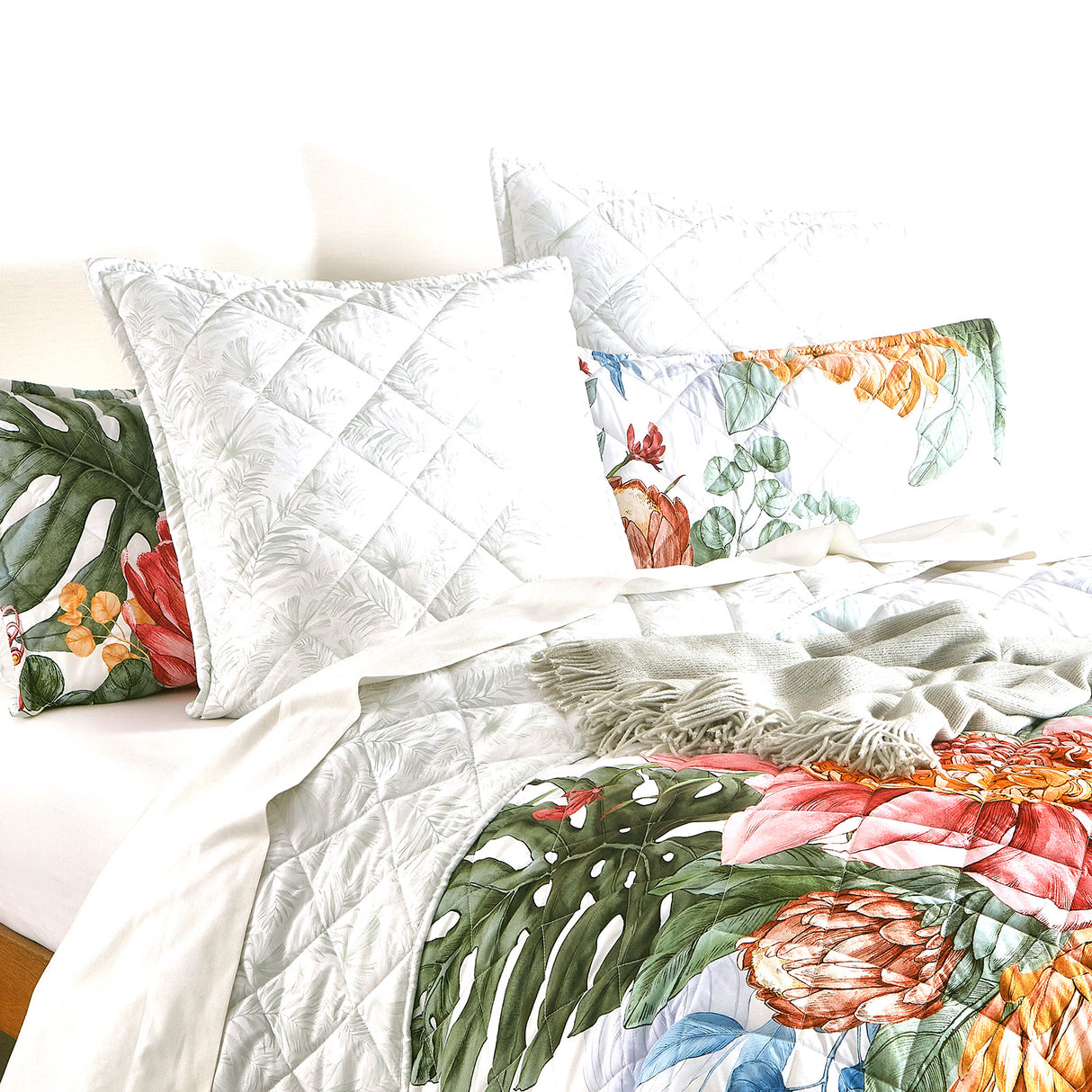 Renee Taylor Florence Quilted Reversible Coverlet Set Single/Double