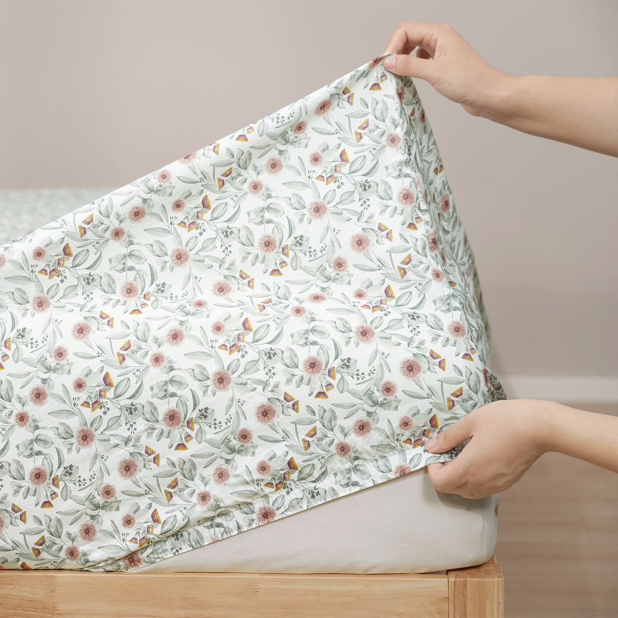 Renee Taylor Red Gum Patterned Cotton Sheet Set Long Single