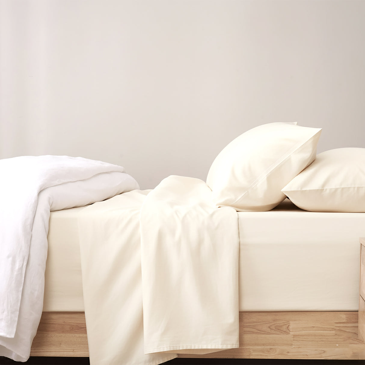 Renee Taylor 400 Thread Count Egyptian Cotton King Pillow Pair Vanilla