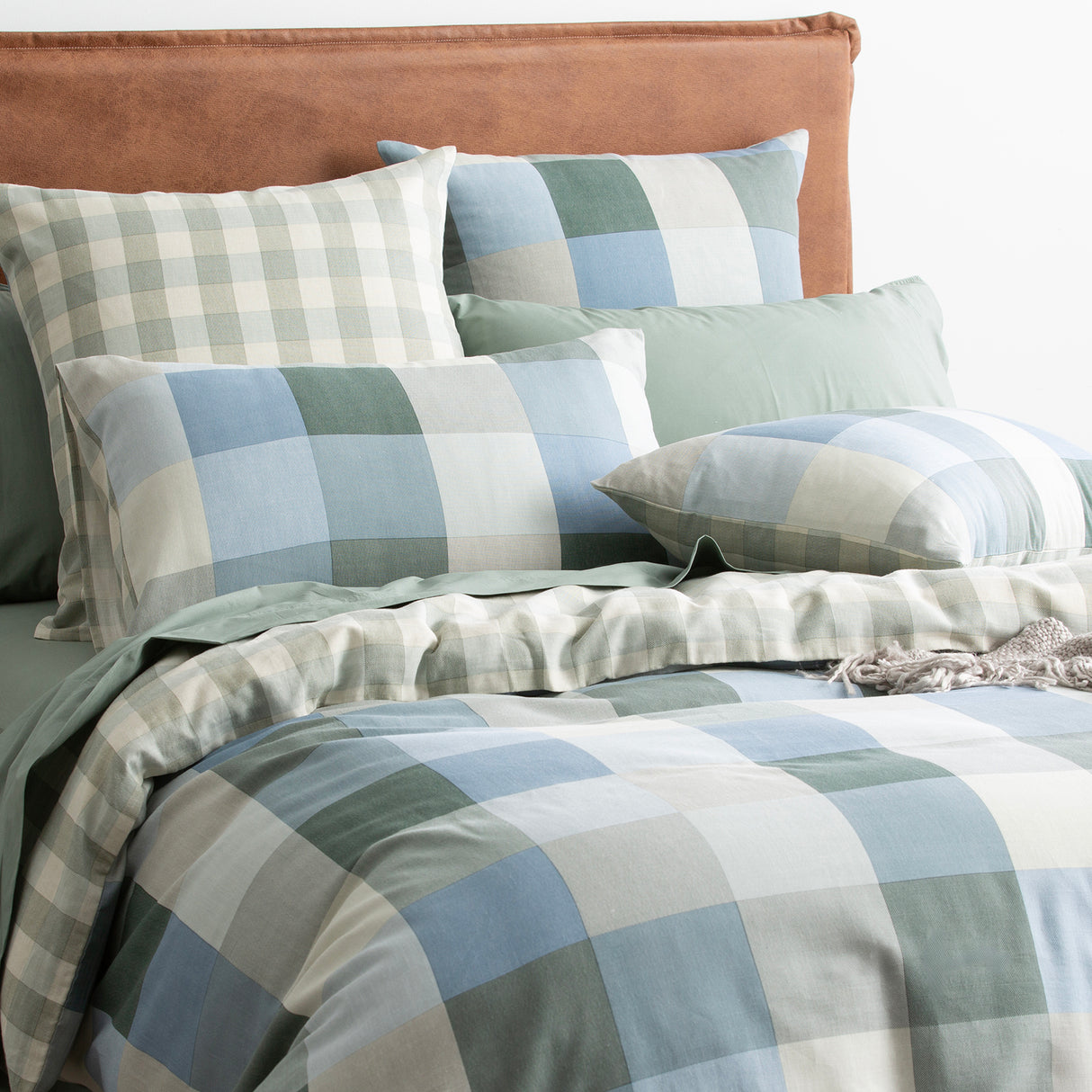 Renee Taylor Textured Cotton Slub Reversible Quilt Cover Set Queen Jackson Check