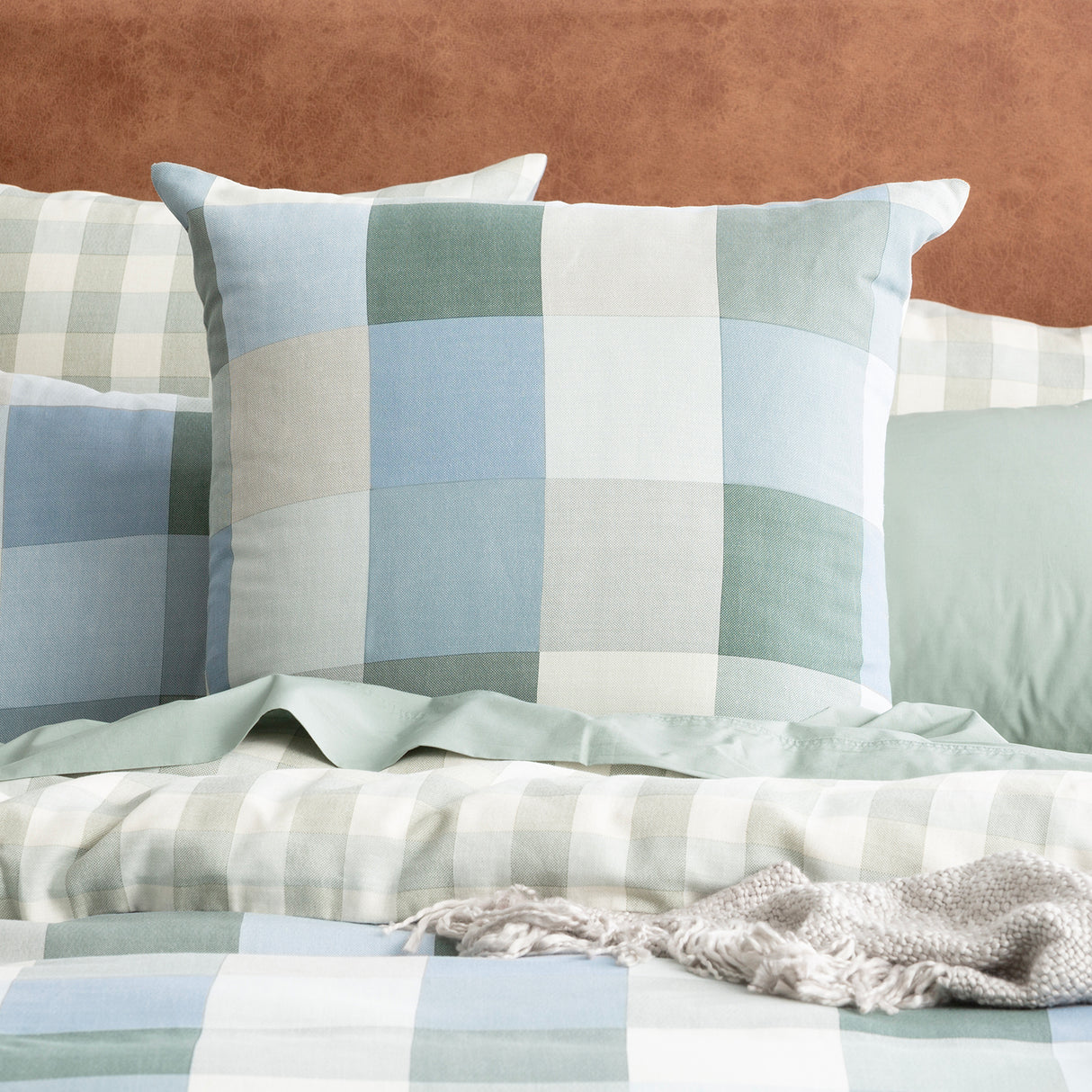 Renee Taylor Textured Cotton Slub Reversible Quilt Cover Set King Jackson Check