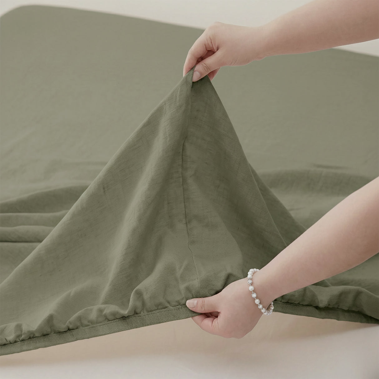 Renee Taylor Washed Linen Cotton Sheet Set King Leaf