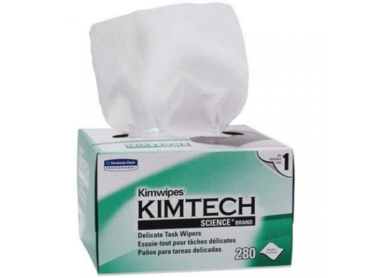Lightweight Kimtech Science Kimwipes for delicate tasks, 11cm x 21cm, 280 sheets, anti-static, low-lint for clean surfaces.