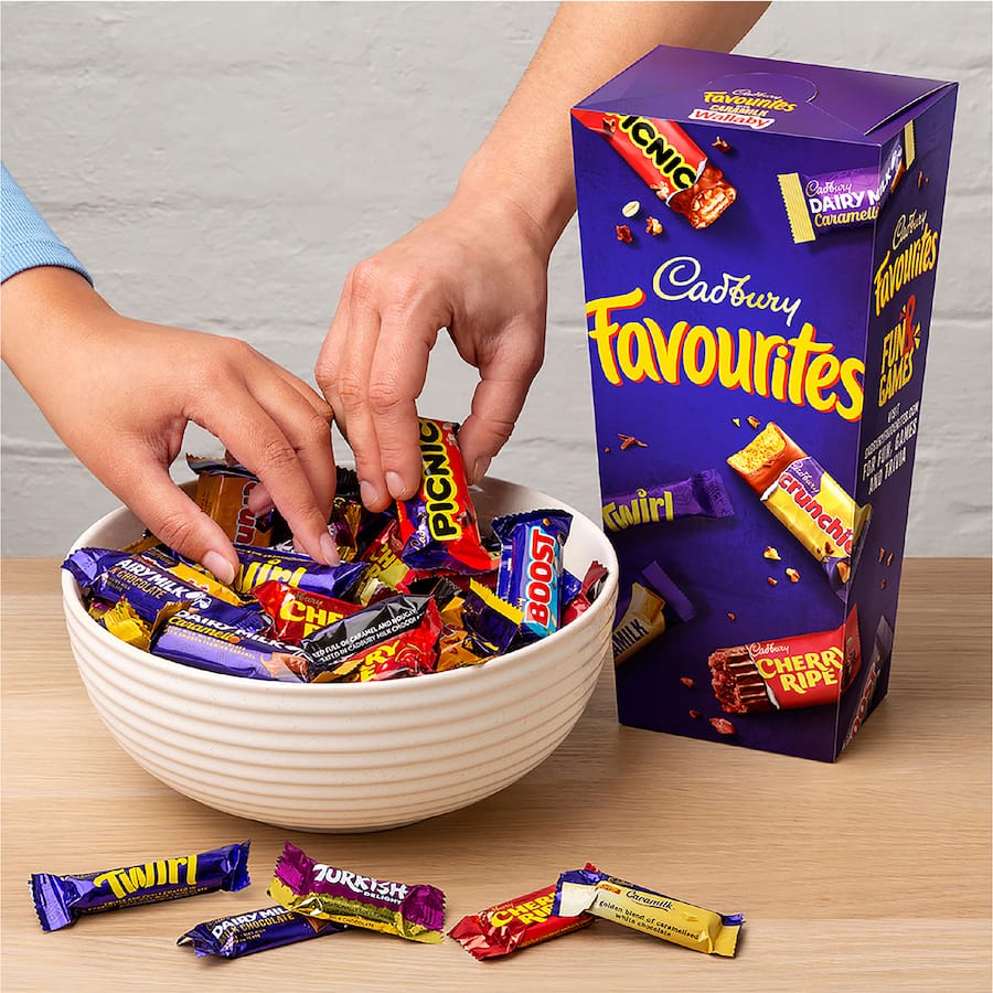 Cadbury Chocolate Favourites 470g