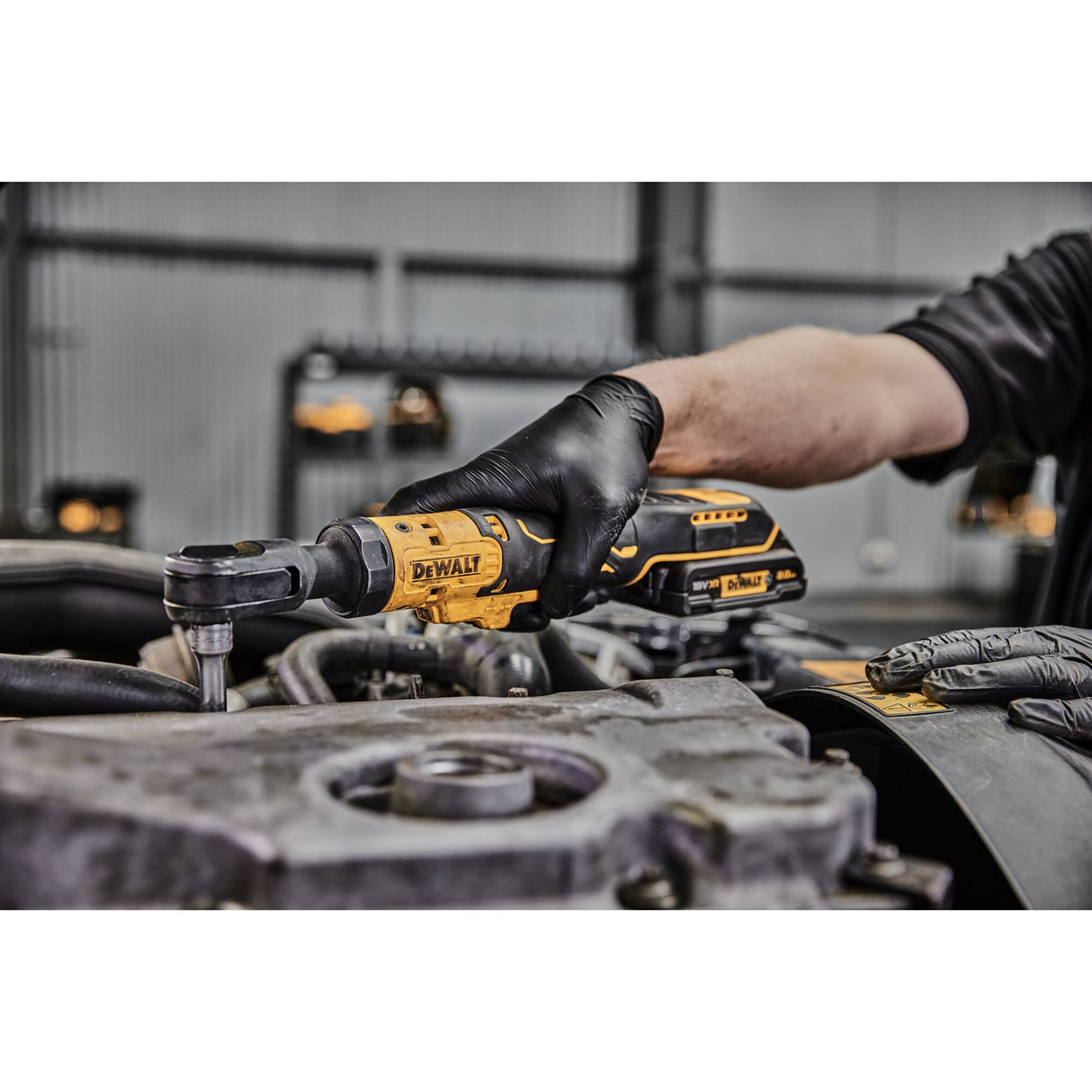 DeWALT 18V XR BL Open Head Cordless Ratchet 3/8" (Skin Only)