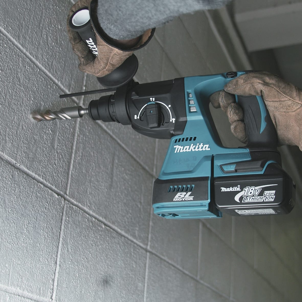 Makita 18V LXT Brushless SDS Plus Rotary Hammer 24mm (Cordless Skin Only)
