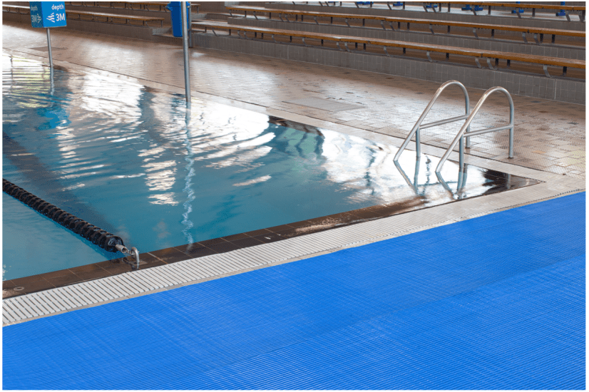 Vibrant blue Aqua Tube Matting, 900mm wide, featuring a tubular design for drainage, comfort, and anti-fatigue in wet areas.