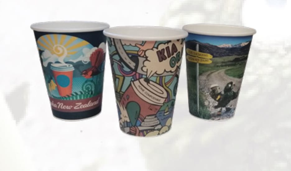 Compostable 500ml Kiwiana hot cups in a 50-pack, featuring eco-friendly design and sugarcane sip lids for hot beverages.