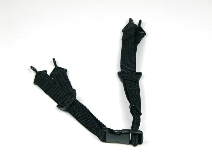 4-point chinstrap for HC600VCHS helmet, ensuring a secure fit, comfort, and dielectric safety during demanding tasks.