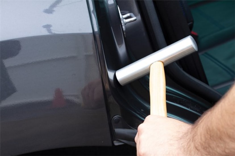 Toledo Aluminium Hammer-14oz features a durable octagonal hickory handle and non-marring heads for precise adjustments.