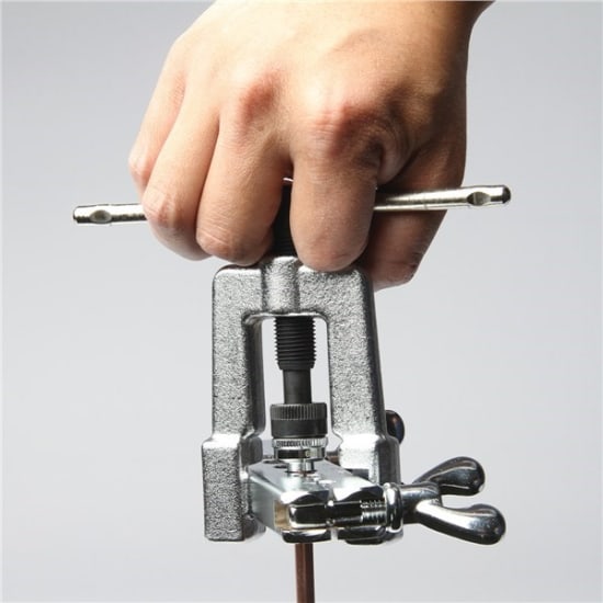 Toledo Flaring Tool Kit with adaptors for precise flares on copper, brass, steel, and aluminum in various sizes.