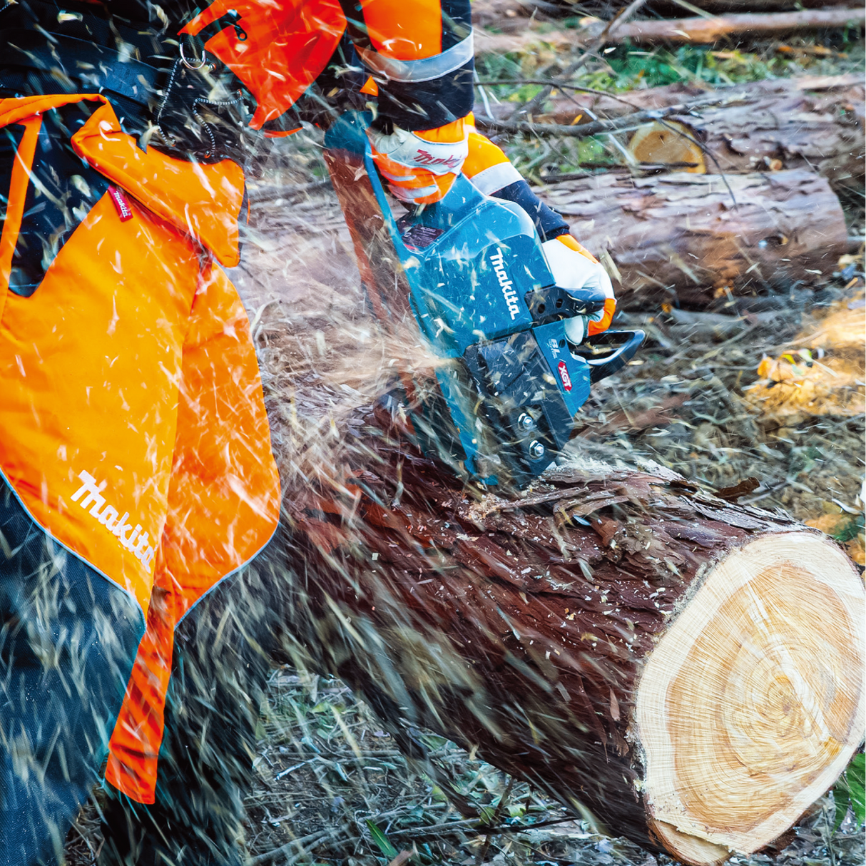 Makita 40V Max XGT 16" Chainsaw (Skin Only)