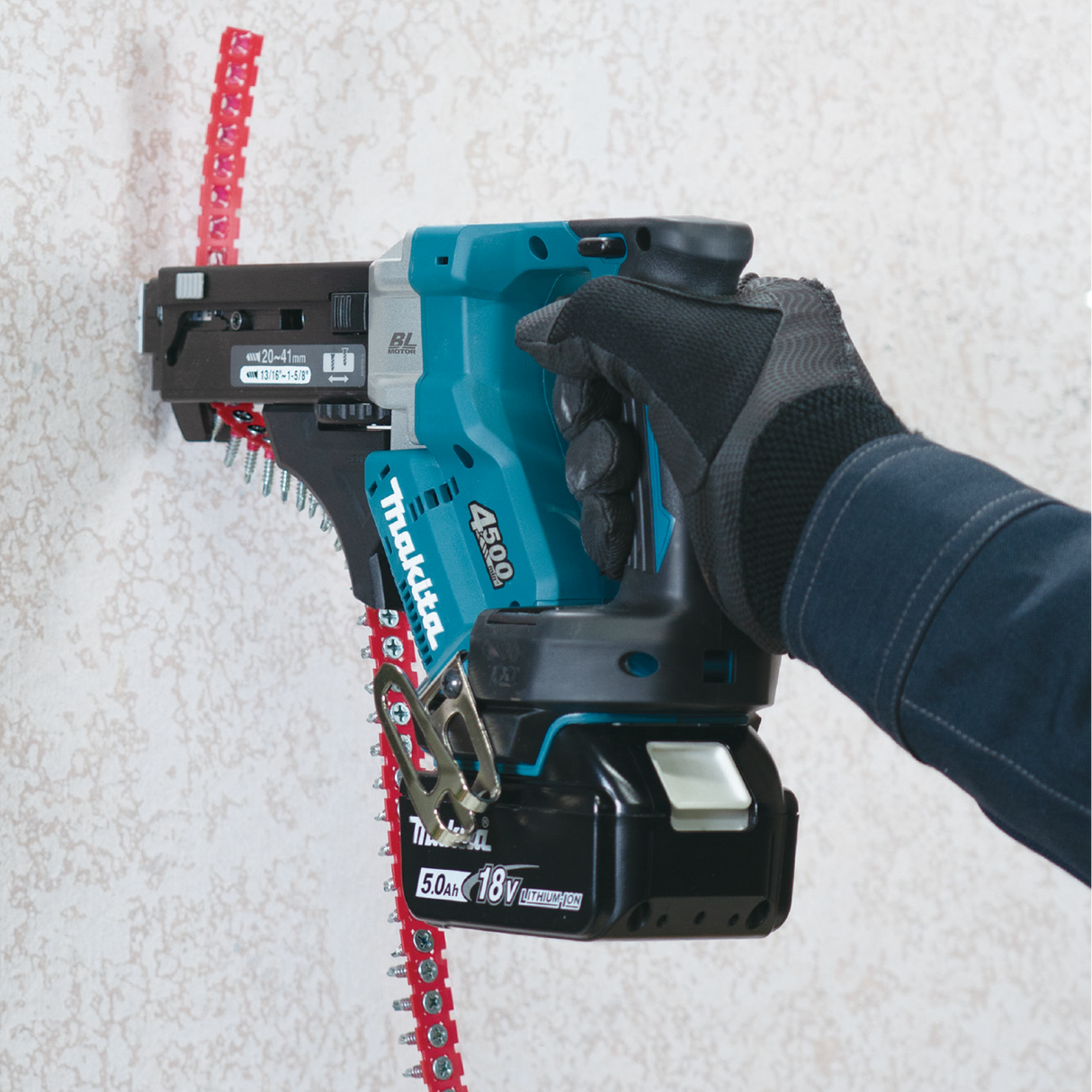 Makita 18V LXT Autofeed Screwdriver 41mm (Skin Only)