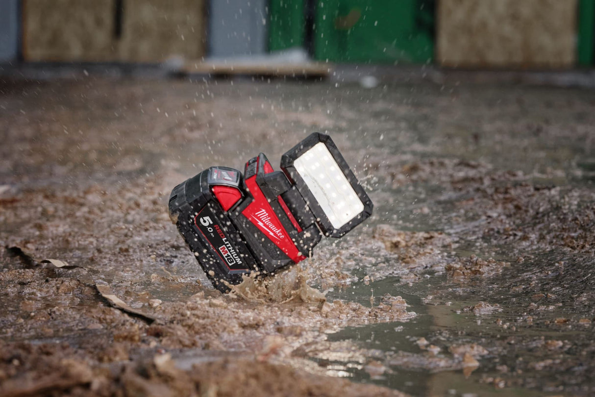 Milwaukee M18 Compact Battery Light (Skin Only)