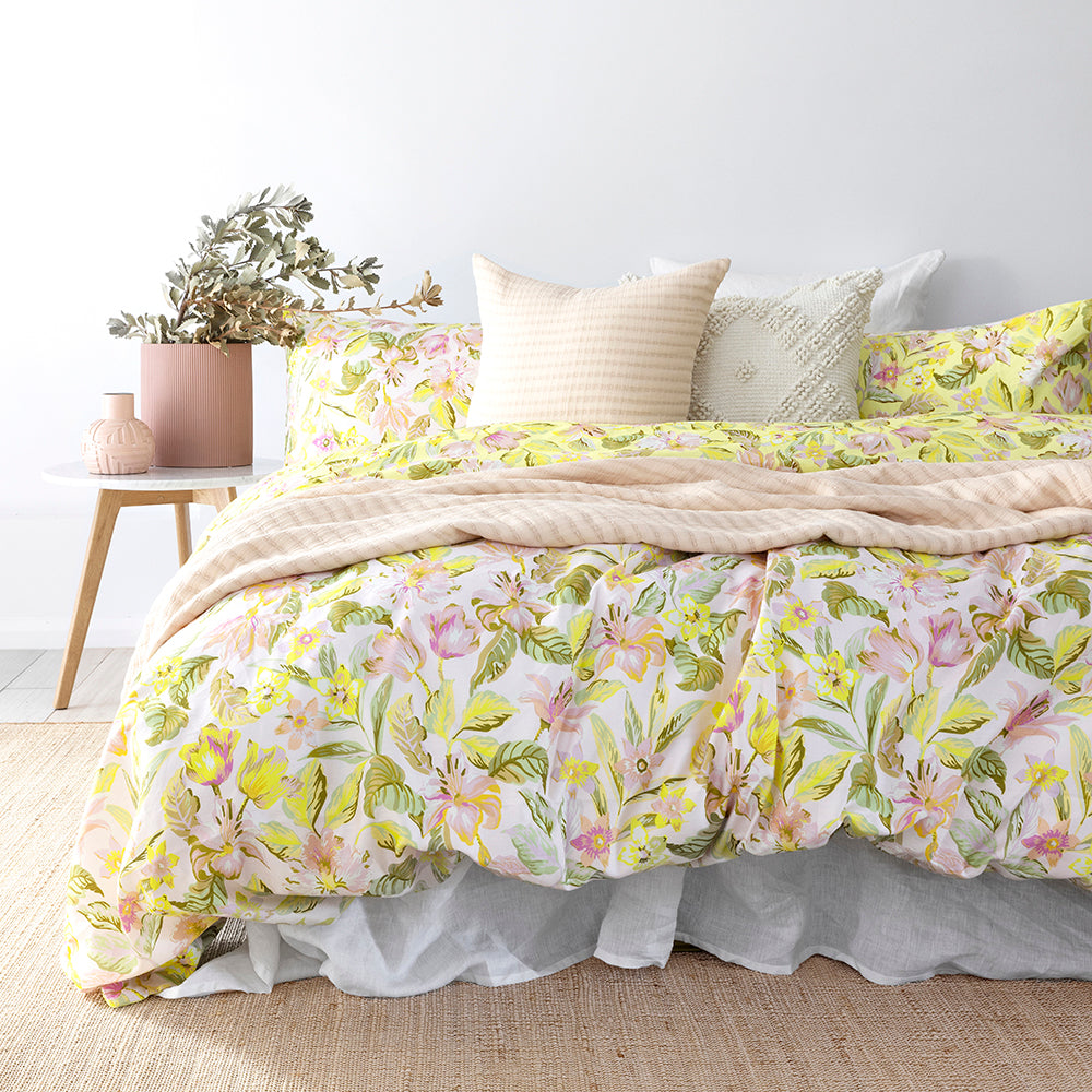 Phoebe Quilt / Duvet Cover Set King- Bambury