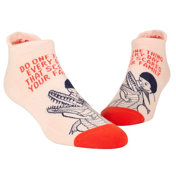 Sneaker Socks - Scares Your Family L/XL