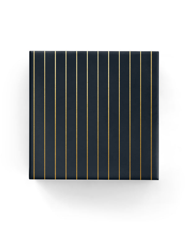 Wrap - Pinstripes Black Gold (60cm x 40mtrs)
