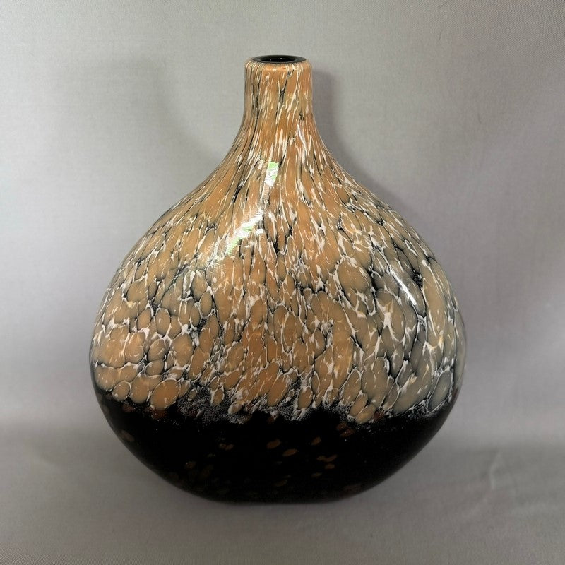 Sleek black vase measuring 27 x 11 x 34 cm, perfect for flowers or as a stylish decor piece in any room.
