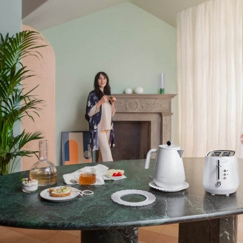 Kettle - De'Longhi Eclettica 1.7L (Whimsical White)