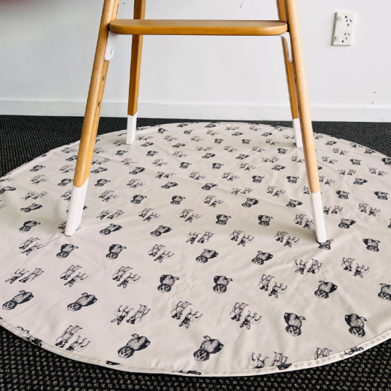 Moose Mess Mat - Dogs (120cm)